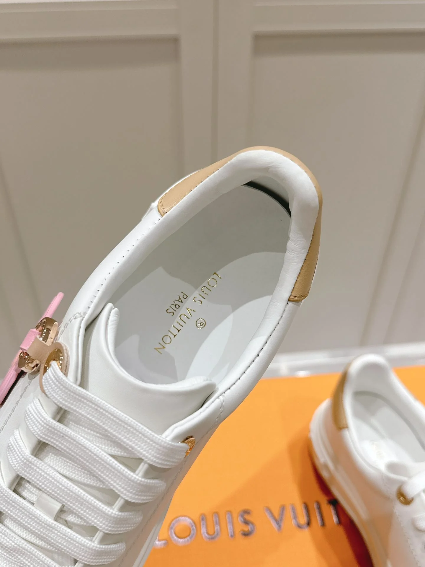 Affordable Louis Vuitton Low Shoes 31625