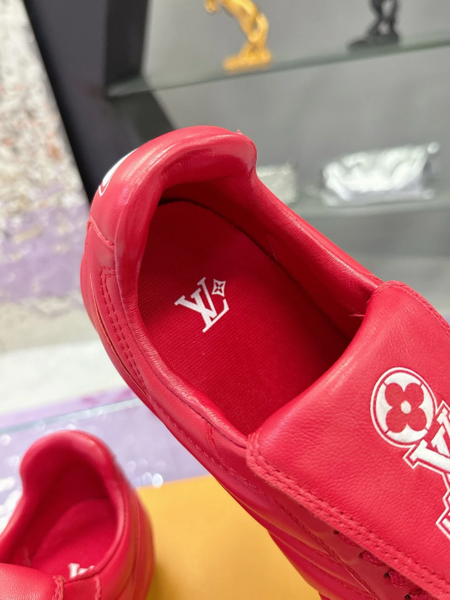 Bright Louis Vuitton Low Shoes 31636