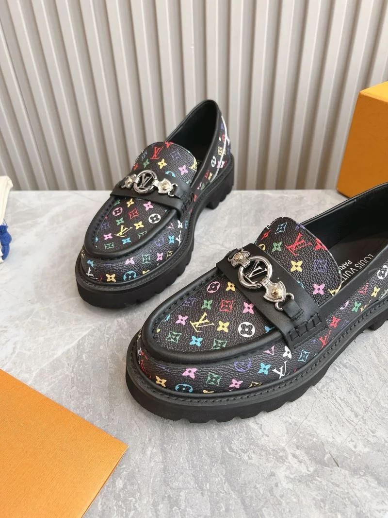 Louis Vuitton Low Shoes UrbanStyle 31615
