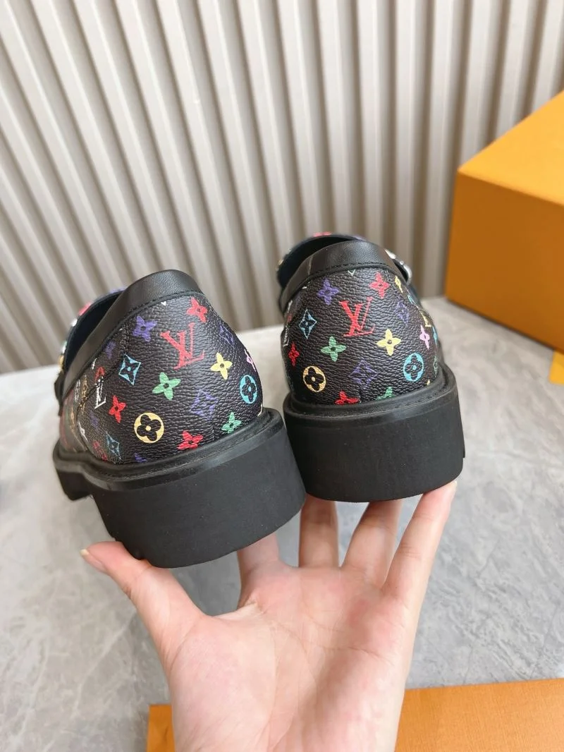 Louis Vuitton Low Shoes UrbanStyle 31615