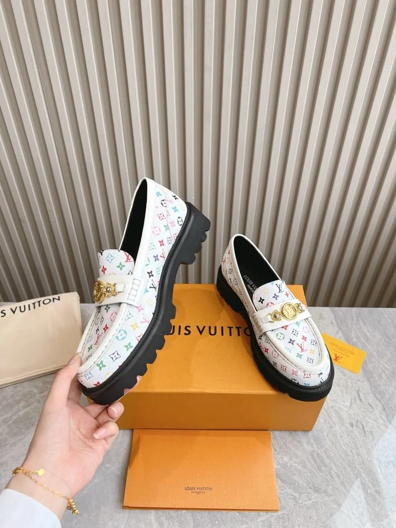 Premium Louis Vuitton Low Shoes 31623