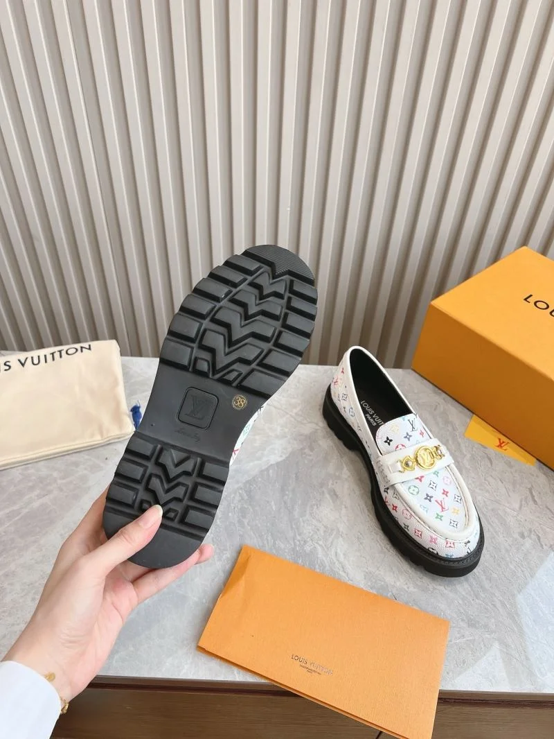 Premium Louis Vuitton Low Shoes 31623