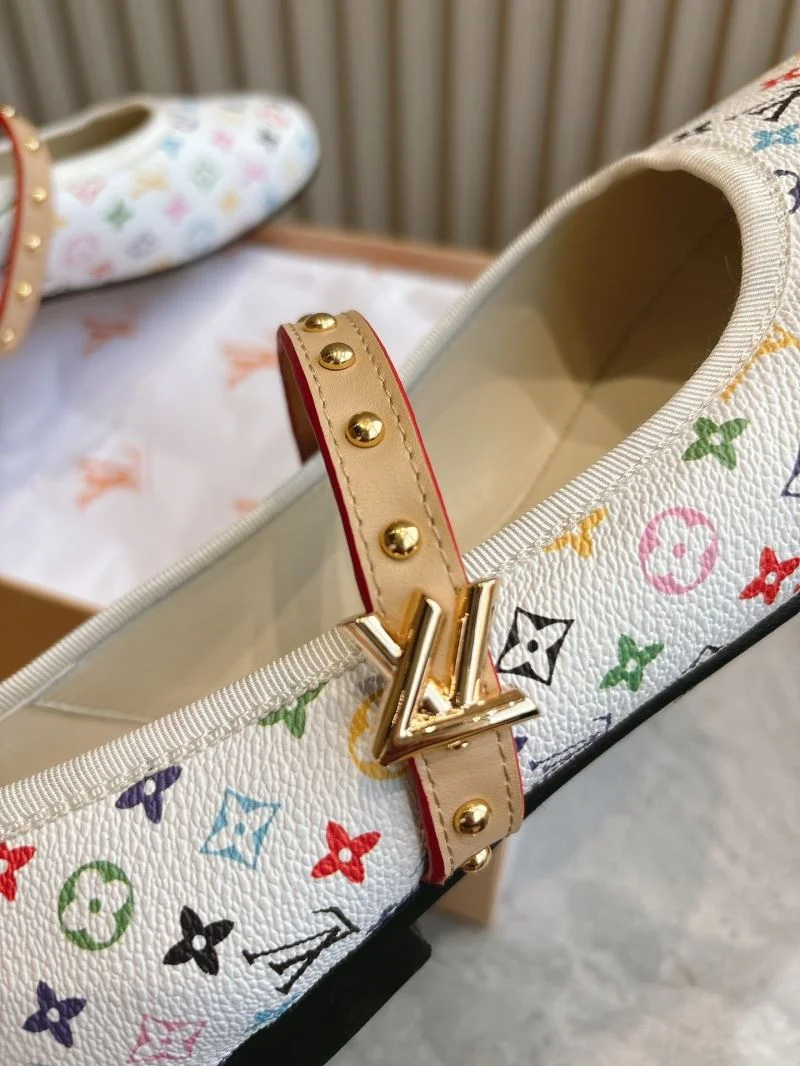 Louis Vuitton Low Shoes EasyCare 31611