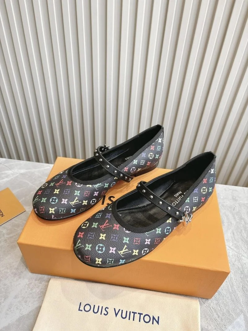 Louis Vuitton Low Shoes Timeless 31619