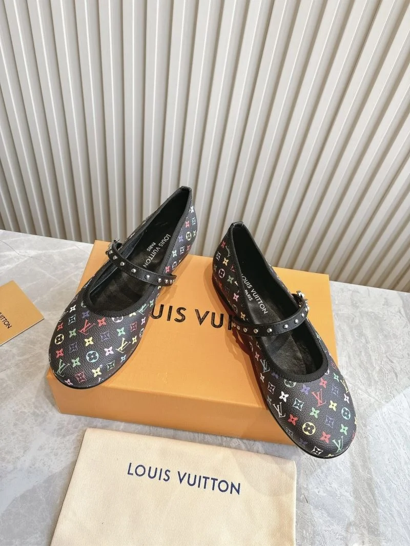 Louis Vuitton Low Shoes Timeless 31619