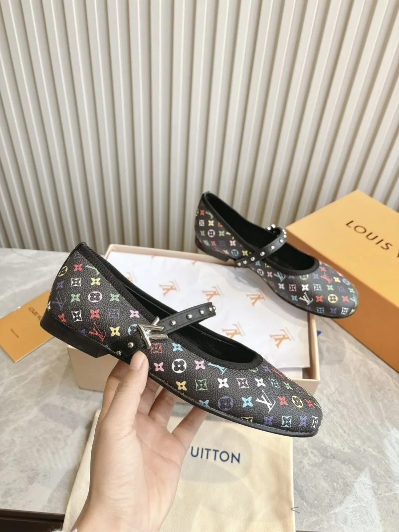 Louis Vuitton Low Shoes Timeless 31619