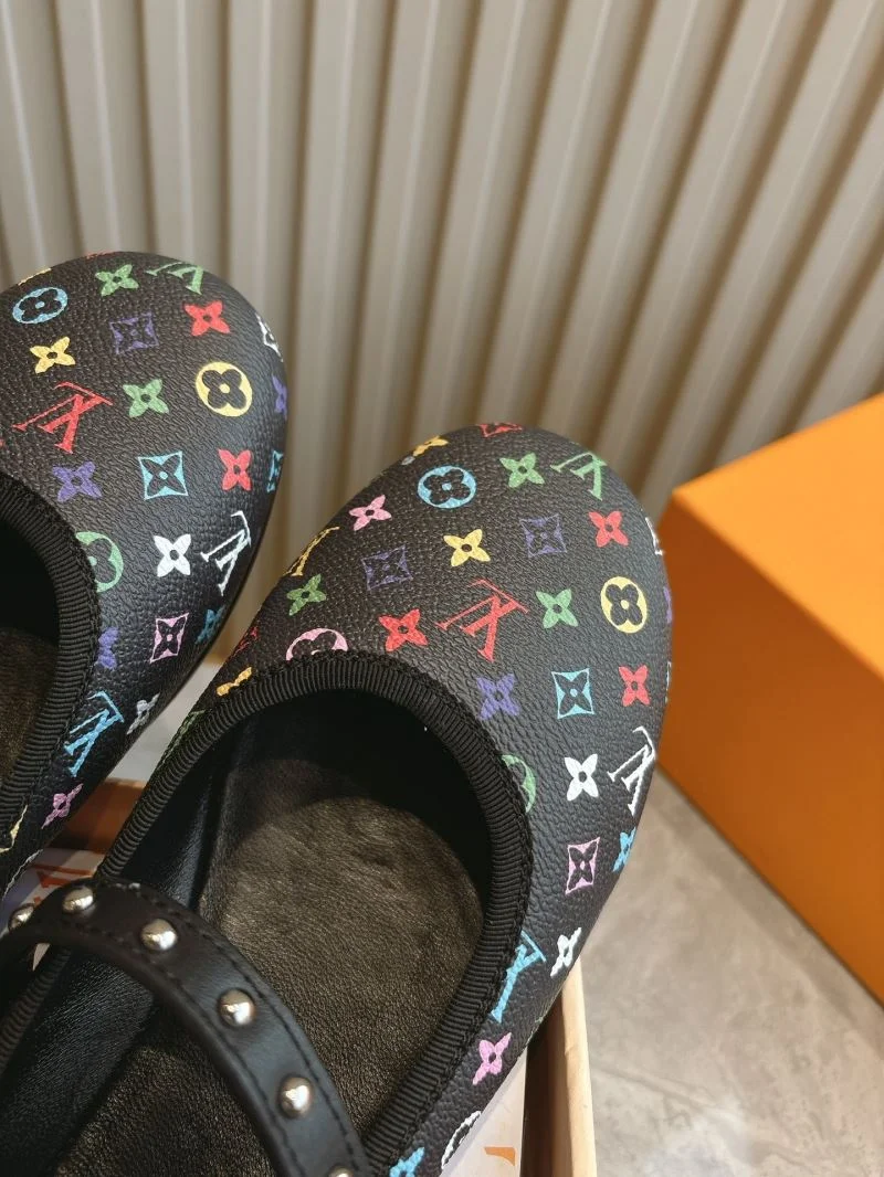 Louis Vuitton Low Shoes Timeless 31619