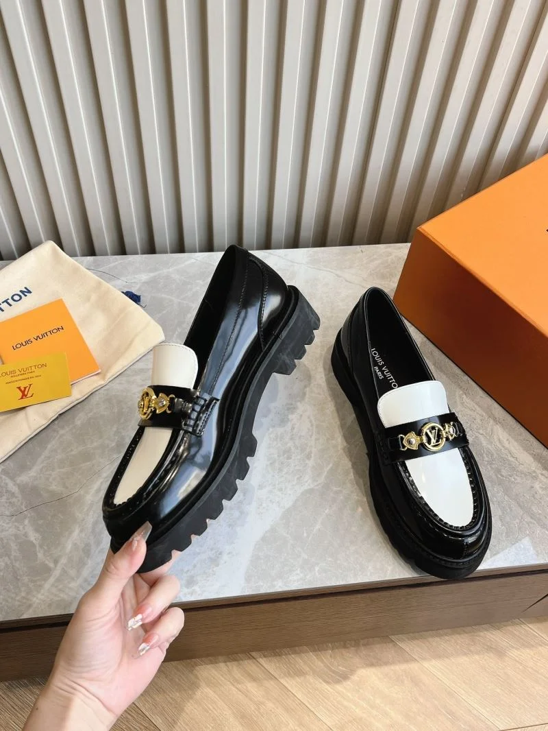 NewStyle Louis Vuitton Low Shoes 31605
