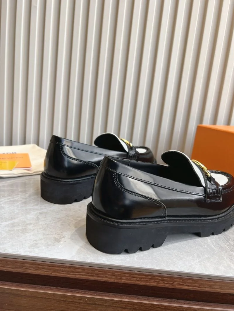 NewStyle Louis Vuitton Low Shoes 31605