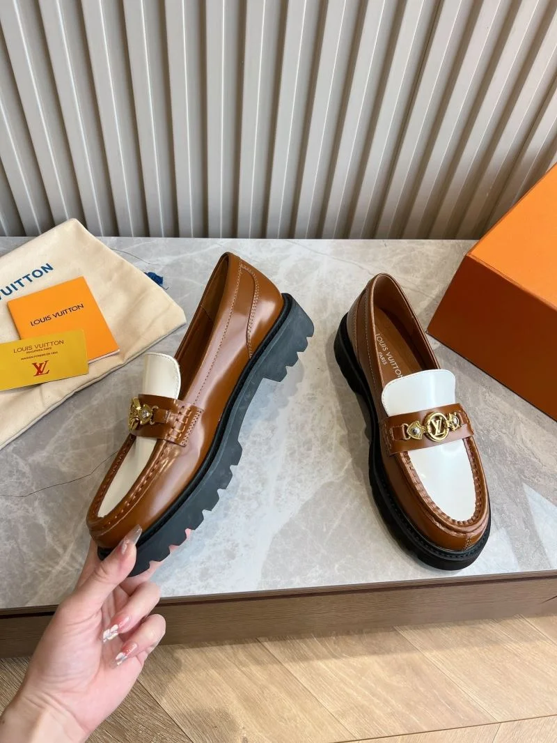 BestValue Louis Vuitton Low Shoes 31610