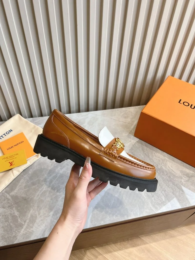 BestValue Louis Vuitton Low Shoes 31610