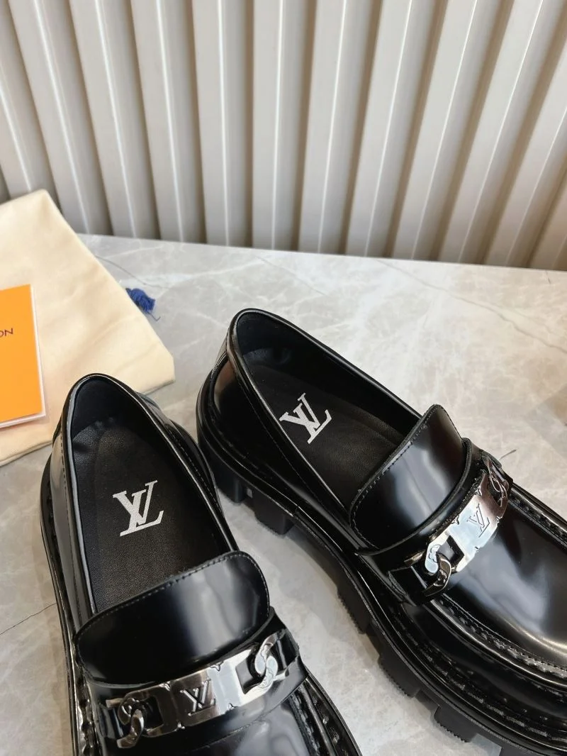 Youthful Louis Vuitton Low Shoes 31613