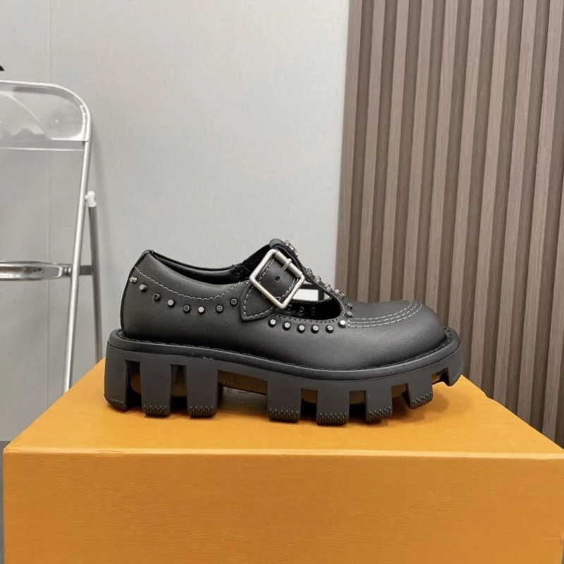 ComfortFit Louis Vuitton Low Shoes 31606