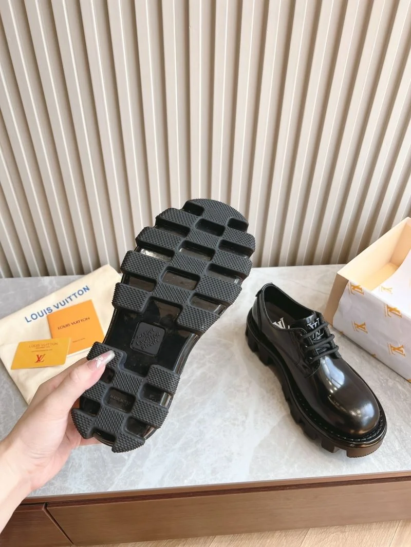 EasyCare Louis Vuitton Low Shoes 31602