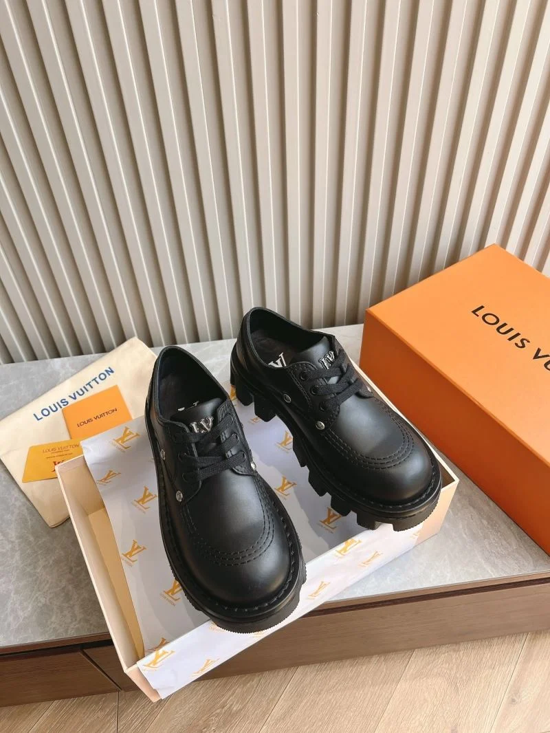 EasyMatch Louis Vuitton Low Shoes 31600