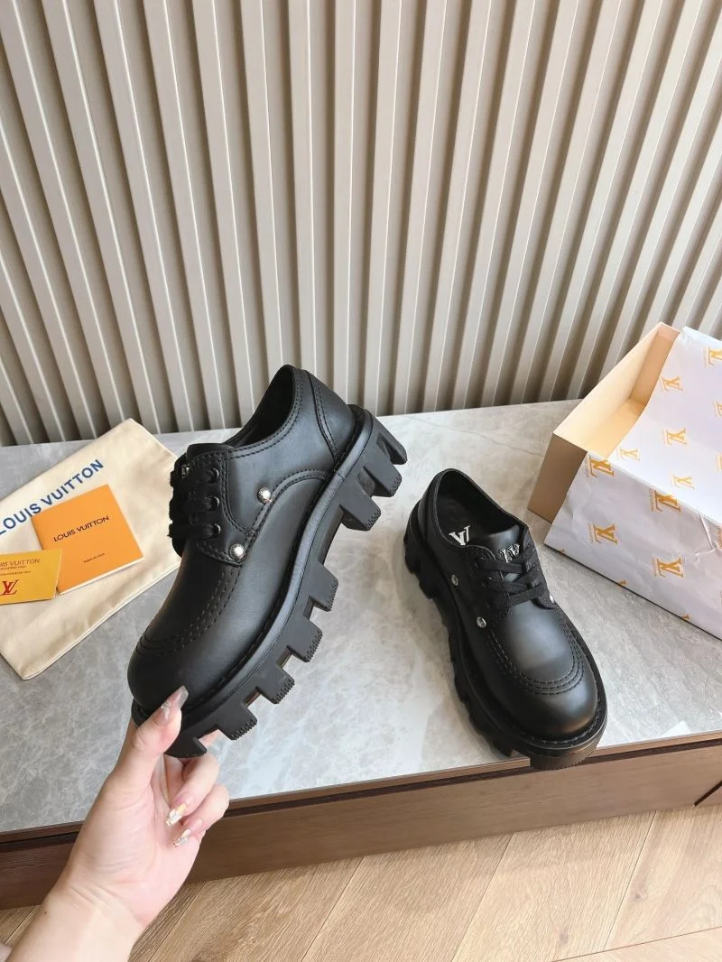 EasyMatch Louis Vuitton Low Shoes 31600