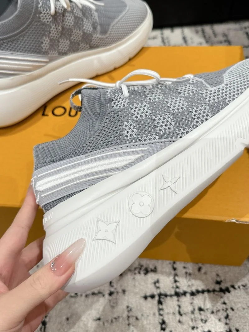 OnTrend Louis Vuitton Low Shoes 32336