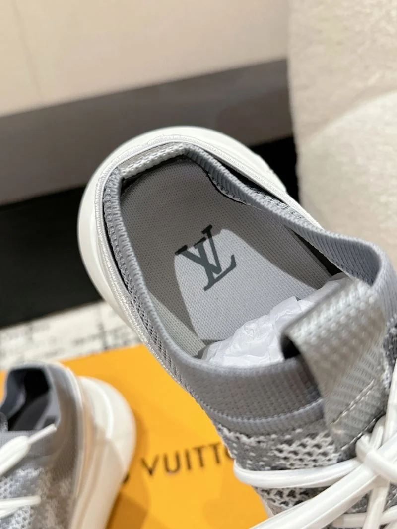 OnTrend Louis Vuitton Low Shoes 32336