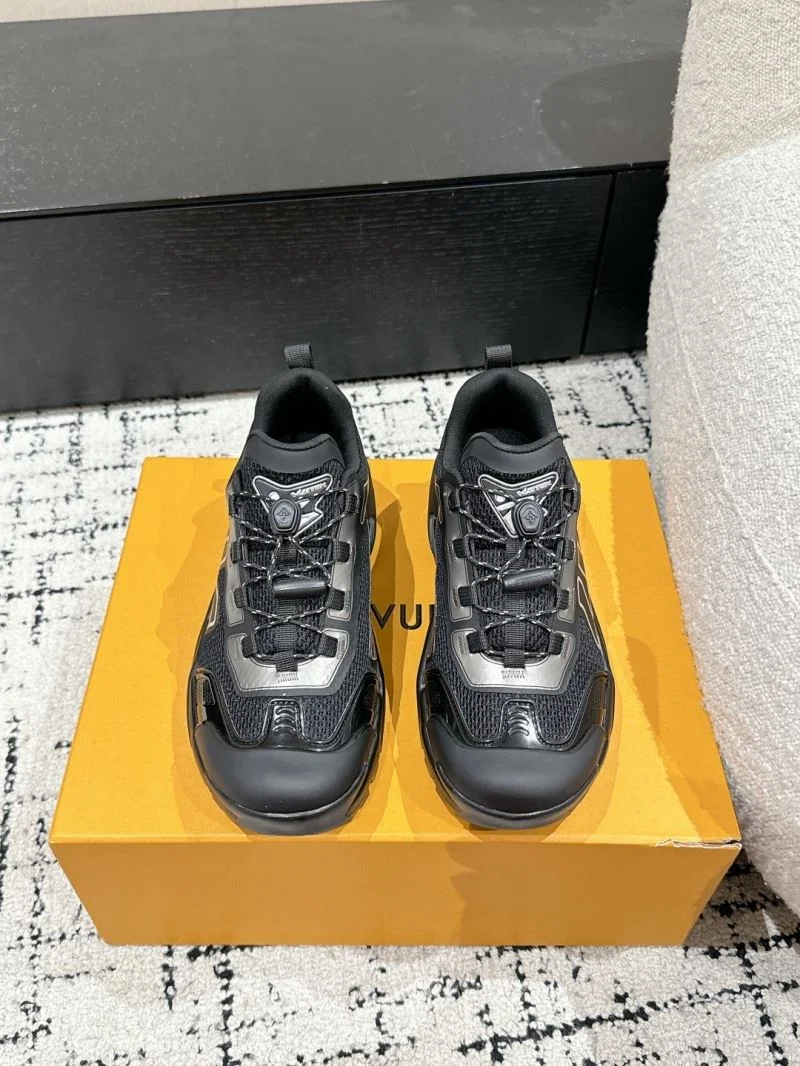 Louis Vuitton Low Shoes Unique 32342