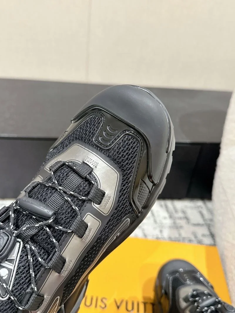 Louis Vuitton Low Shoes Unique 32342
