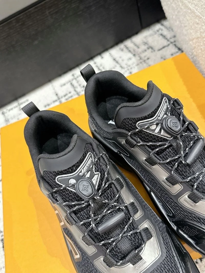 Louis Vuitton Low Shoes Unique 32342