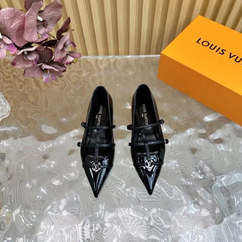 Premium Louis Vuitton Low Shoes 32339