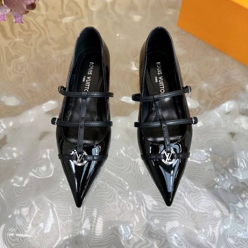 Premium Louis Vuitton Low Shoes 32339