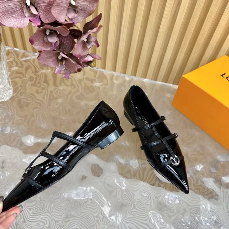 Premium Louis Vuitton Low Shoes 32339