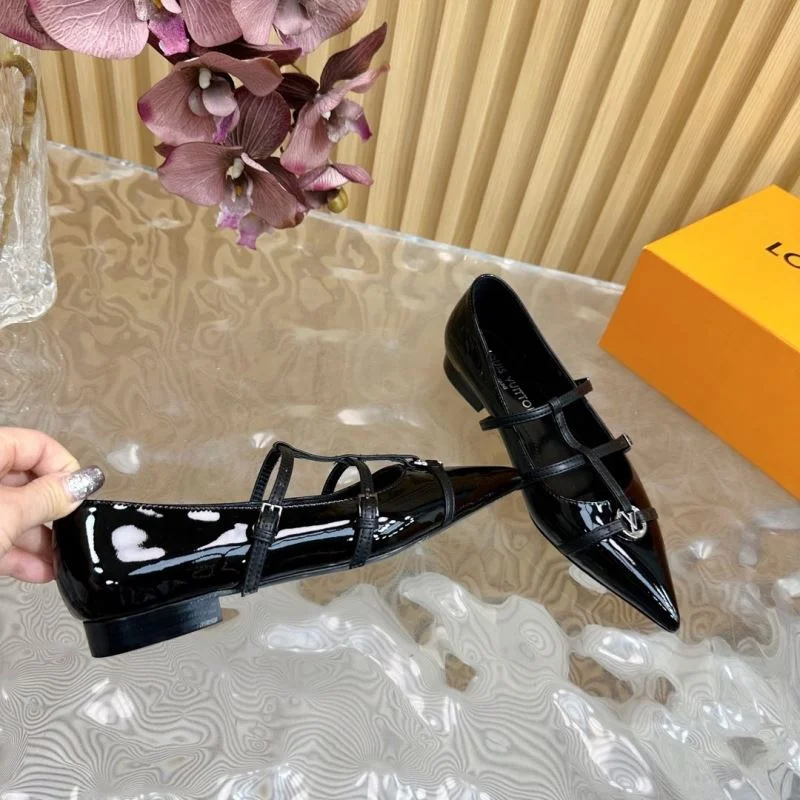 Premium Louis Vuitton Low Shoes 32339