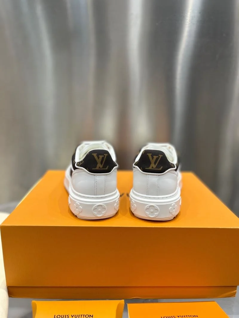 Trendsetting Louis Vuitton Low Shoes 32332