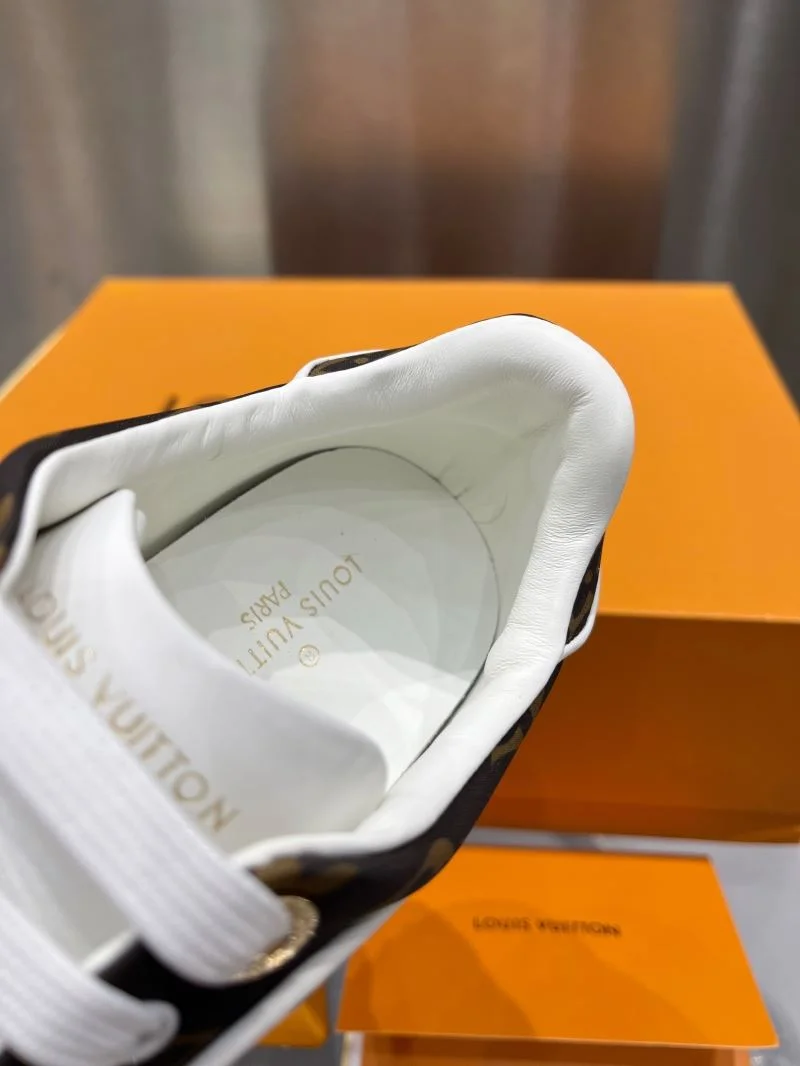 Trendsetting Louis Vuitton Low Shoes 32332