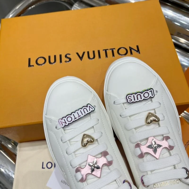Louis Vuitton Low Shoes Stretchable 32333