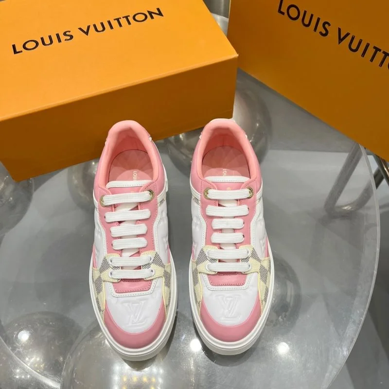 Durable Louis Vuitton Low Shoes 32331