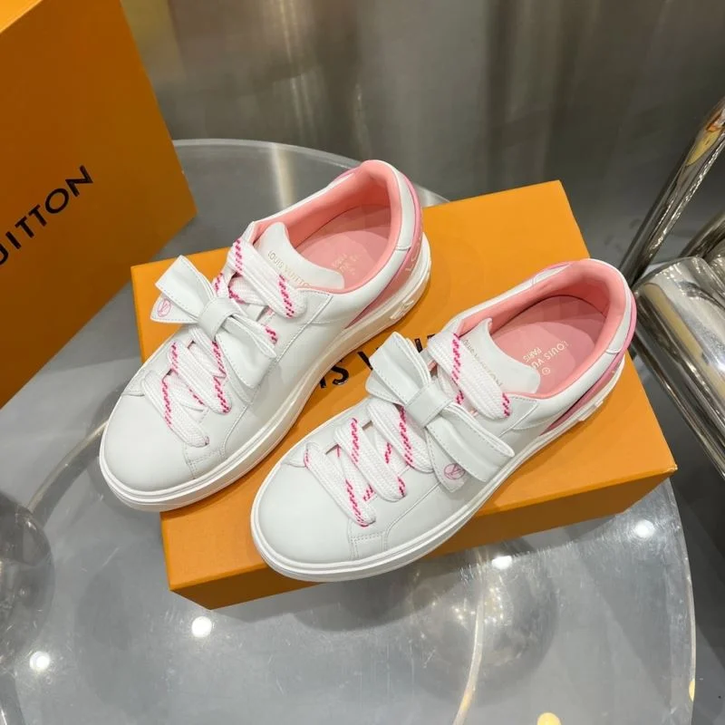Louis Vuitton Low Shoes Bold 32330