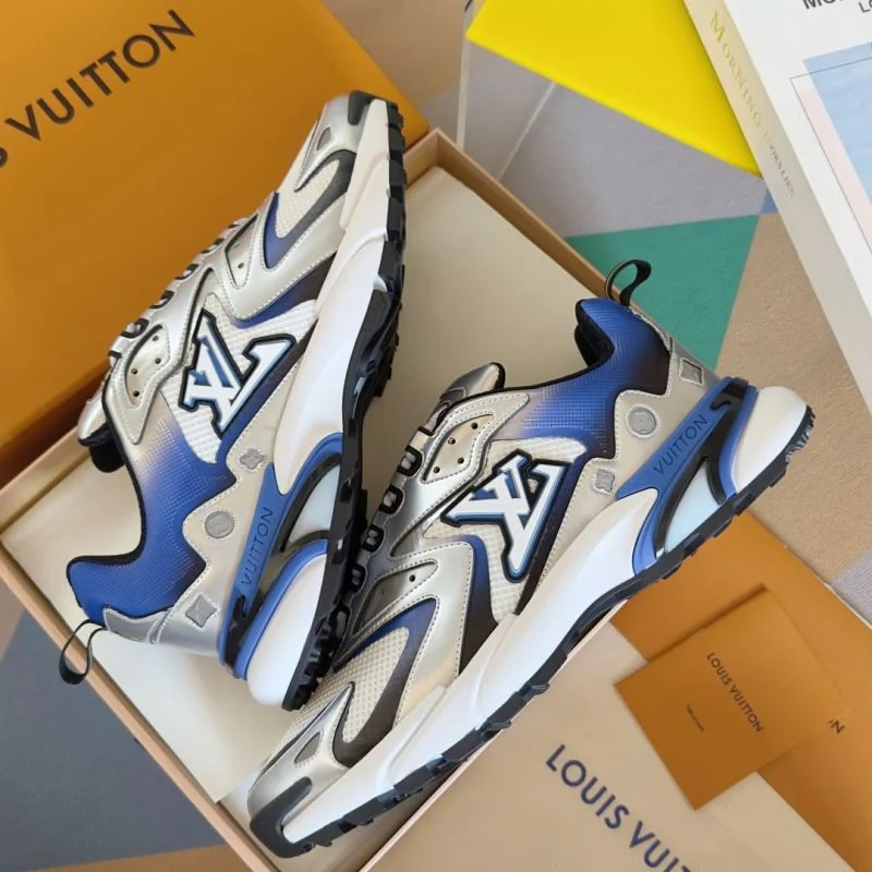 Louis Vuitton Low Shoes Bold 32328