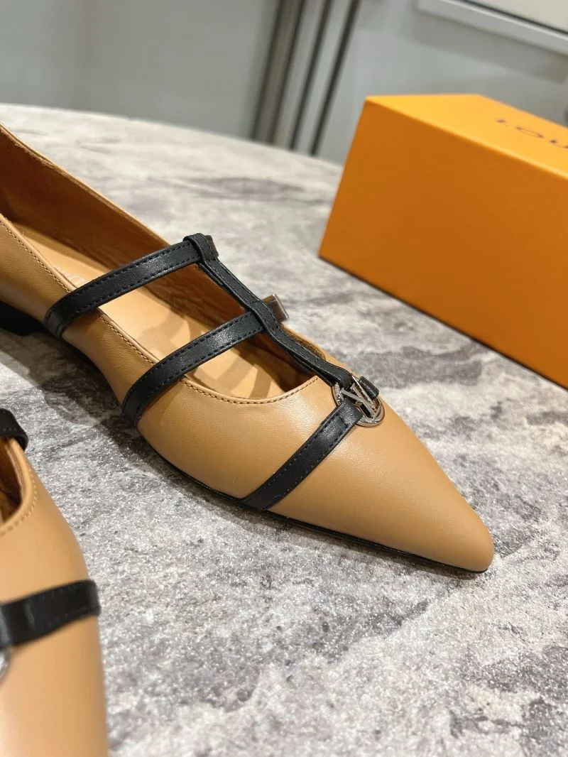 Louis Vuitton Low Shoes EasyCare 32322