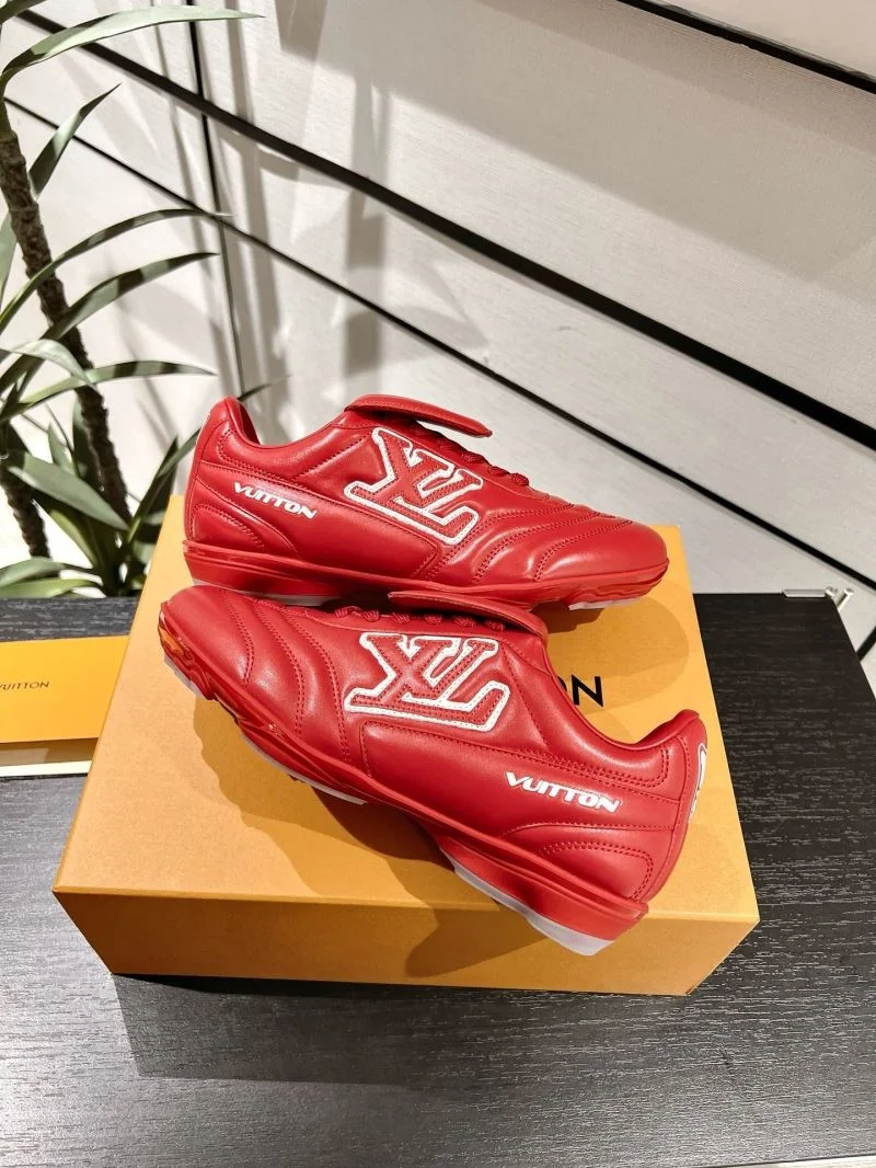 Louis Vuitton Low Shoes Sleek 32304