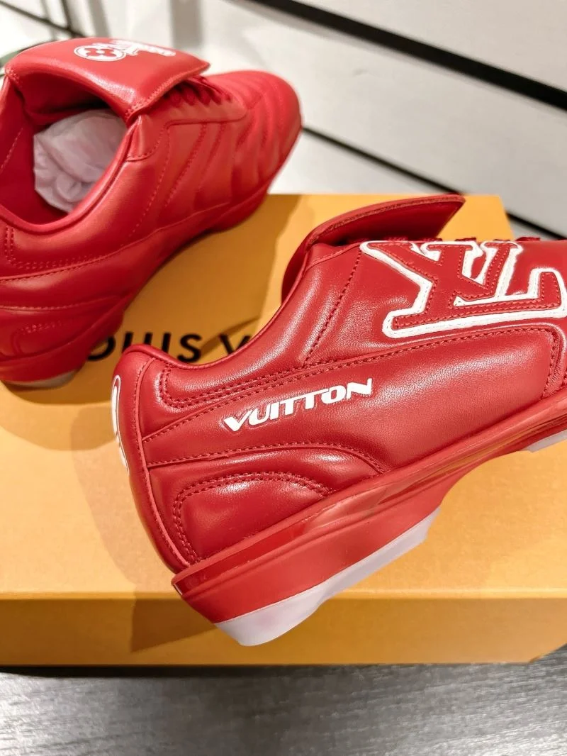 Louis Vuitton Low Shoes Sleek 32304