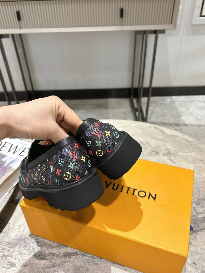 Reliable Louis Vuitton Low Shoes 32308