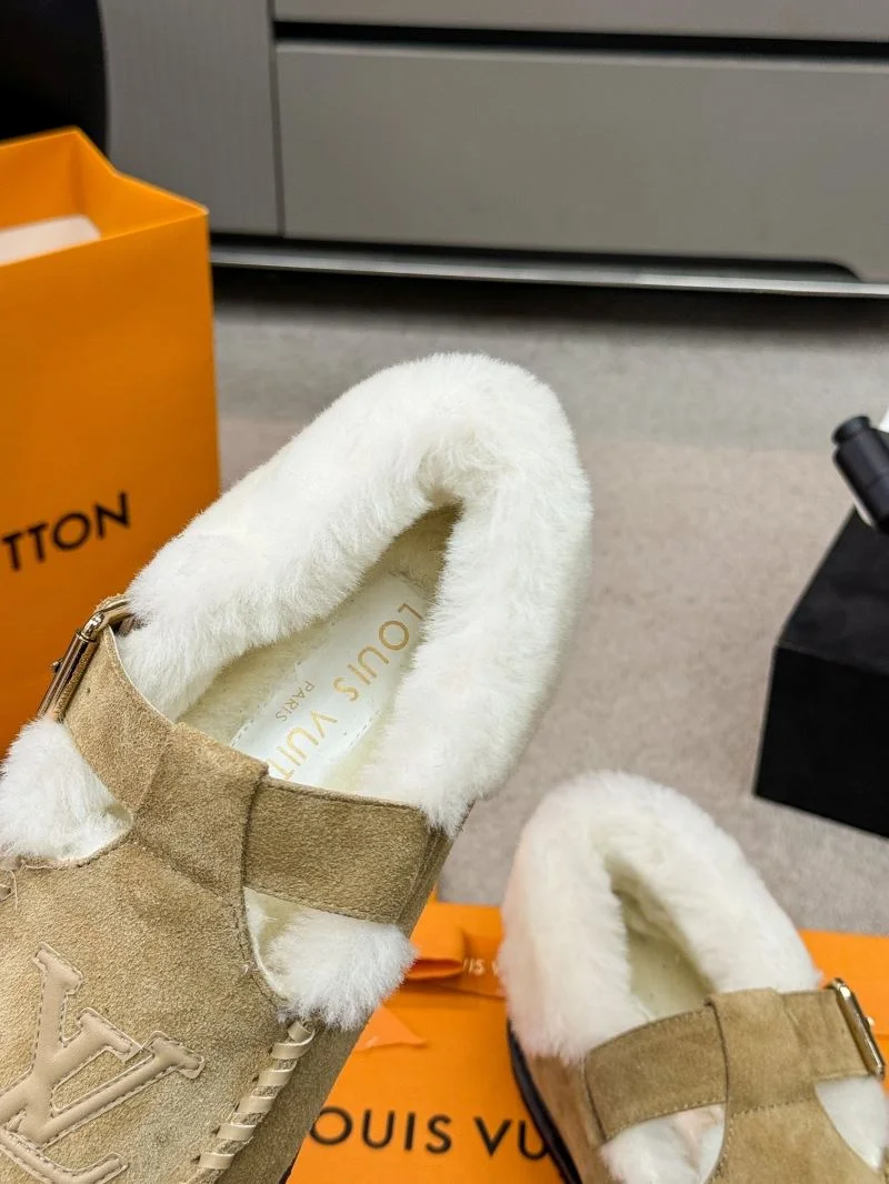 Louis Vuitton Low Shoes RelaxedFit 32303