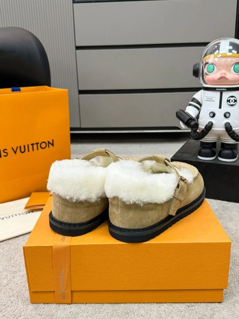 Louis Vuitton Low Shoes RelaxedFit 32303