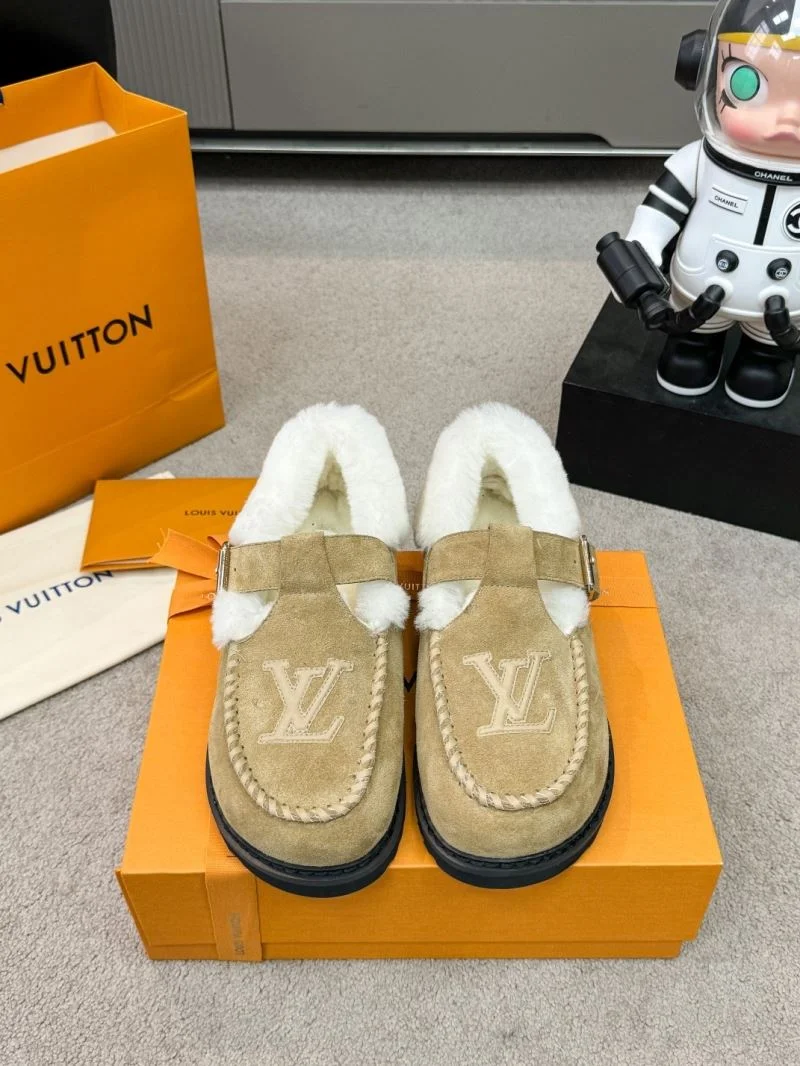 Louis Vuitton Low Shoes RelaxedFit 32303