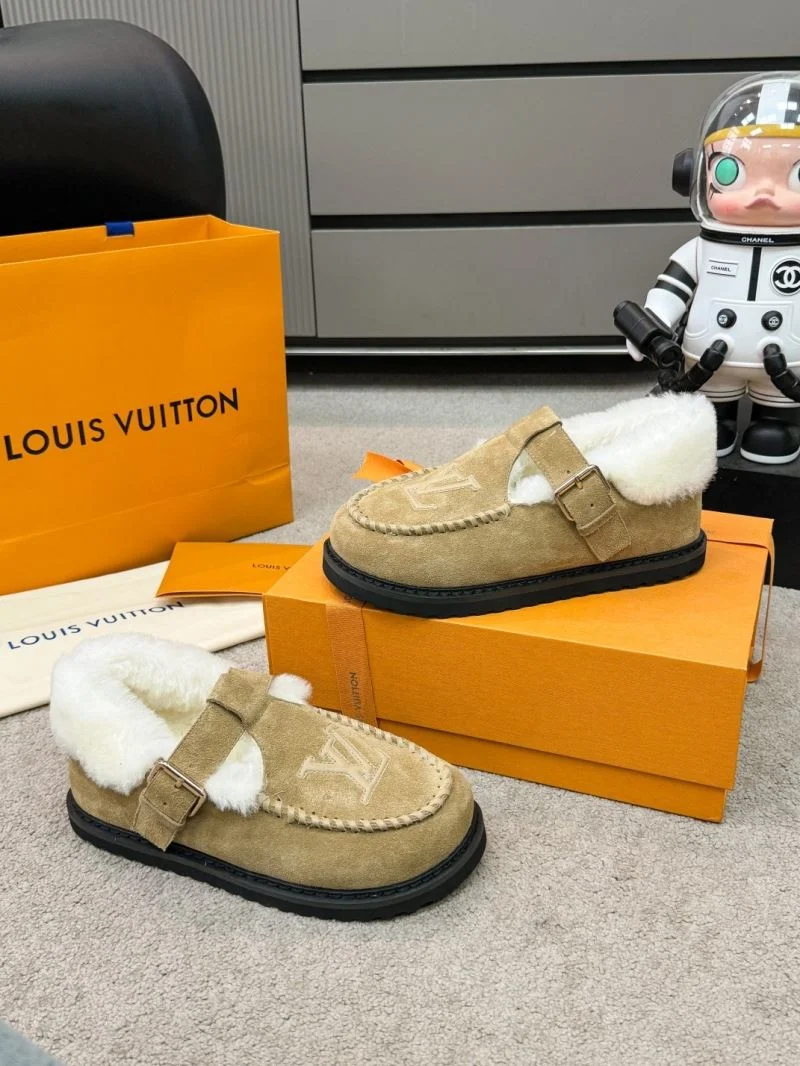 Louis Vuitton Low Shoes RelaxedFit 32303