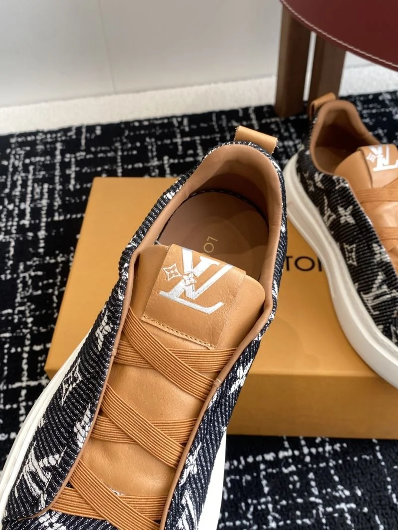 Louis Vuitton Low Shoes SmoothTexture 32305