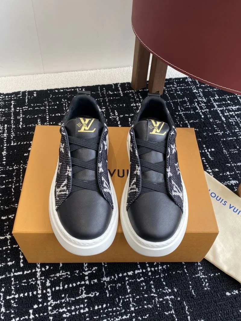 Louis Vuitton Low Shoes Vibrant 32307