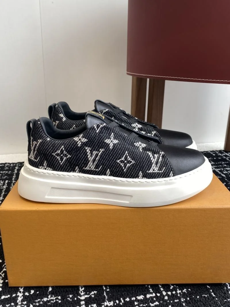 Louis Vuitton Low Shoes Vibrant 32307