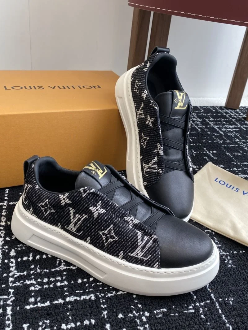 Louis Vuitton Low Shoes Vibrant 32307