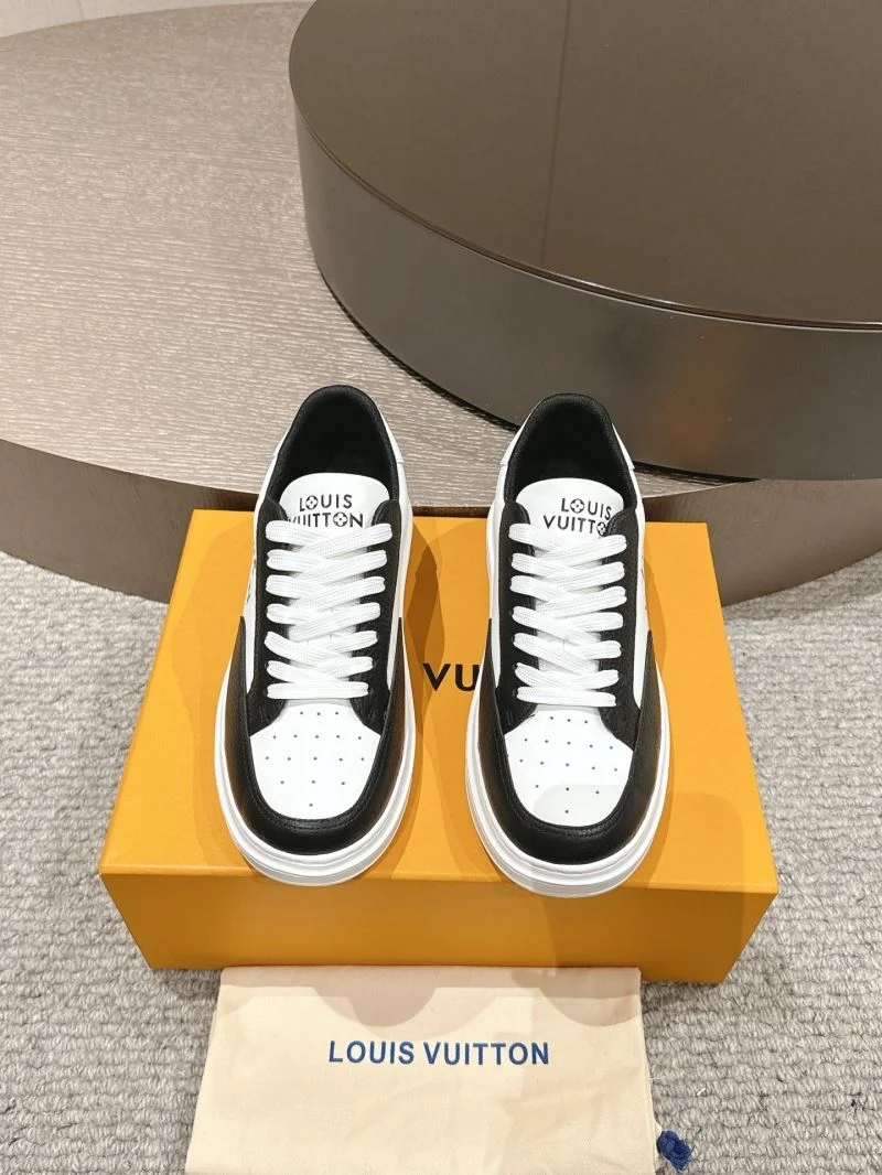 FashionForward Louis Vuitton Low Shoes 32312