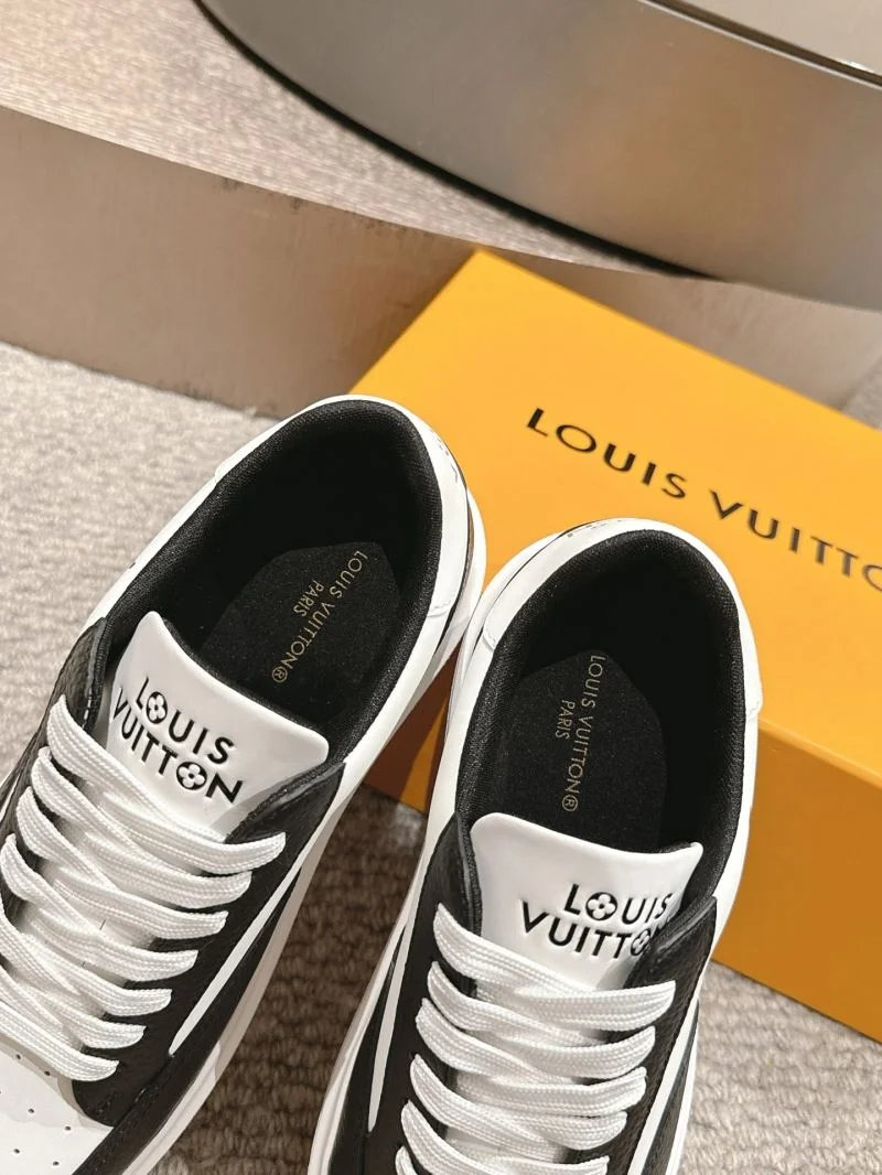 FashionForward Louis Vuitton Low Shoes 32312
