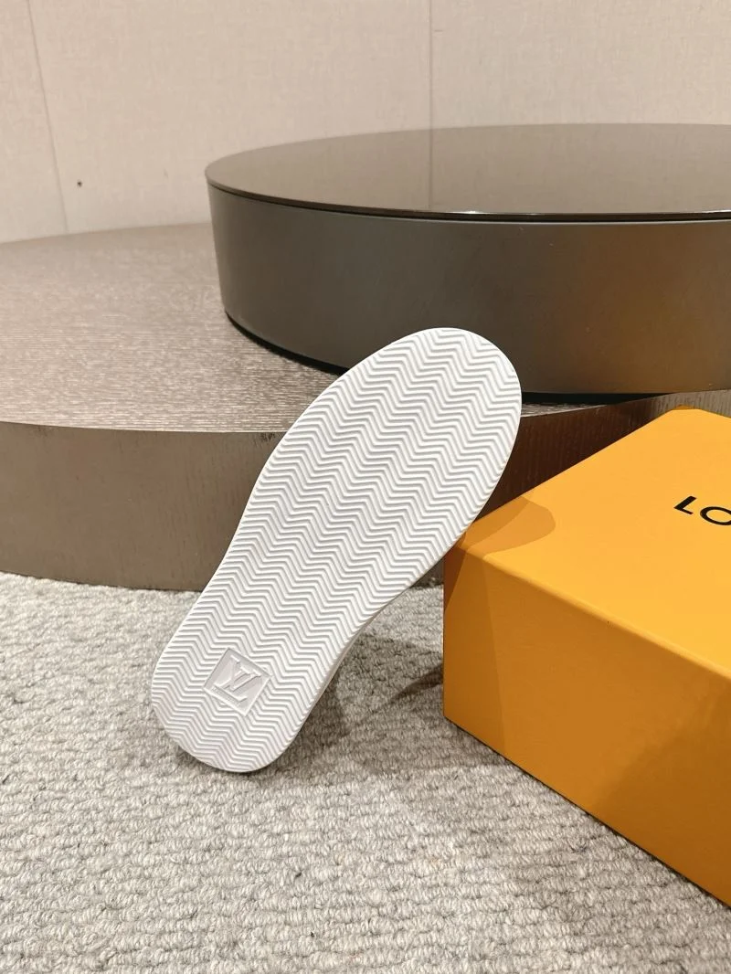 Louis Vuitton Low Shoes DailyWear 32294